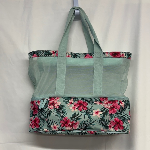 No Boundaries Women’s Zip Bottom Beach Tote Handbag, Mint Tropical Floral Print - Picture 1 of 6